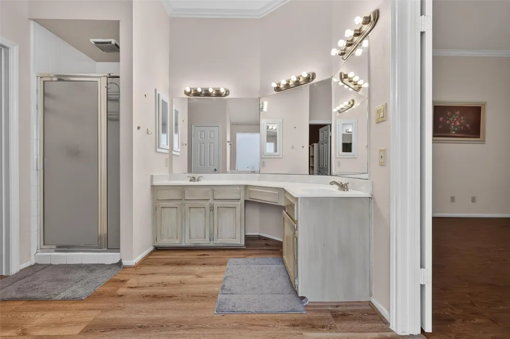 1306 Gabriel River Circle Sugar Land, TX 77478