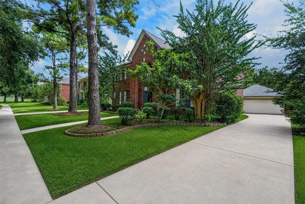 1306 Gabriel River Circle Sugar Land, TX 77478