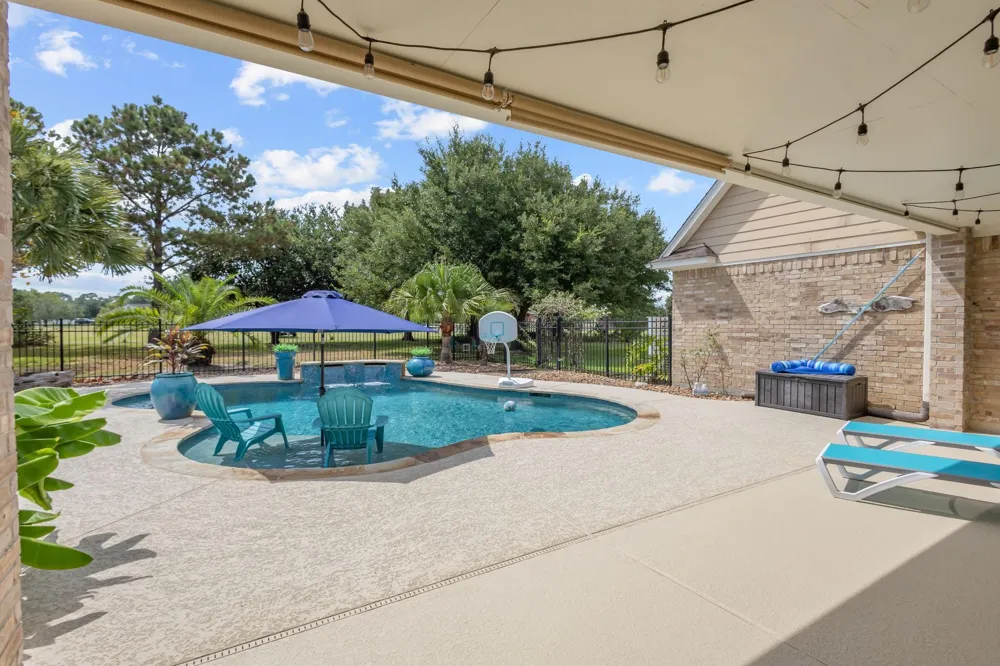 8480 Anastasia Avenue Beaumont, TX 77705