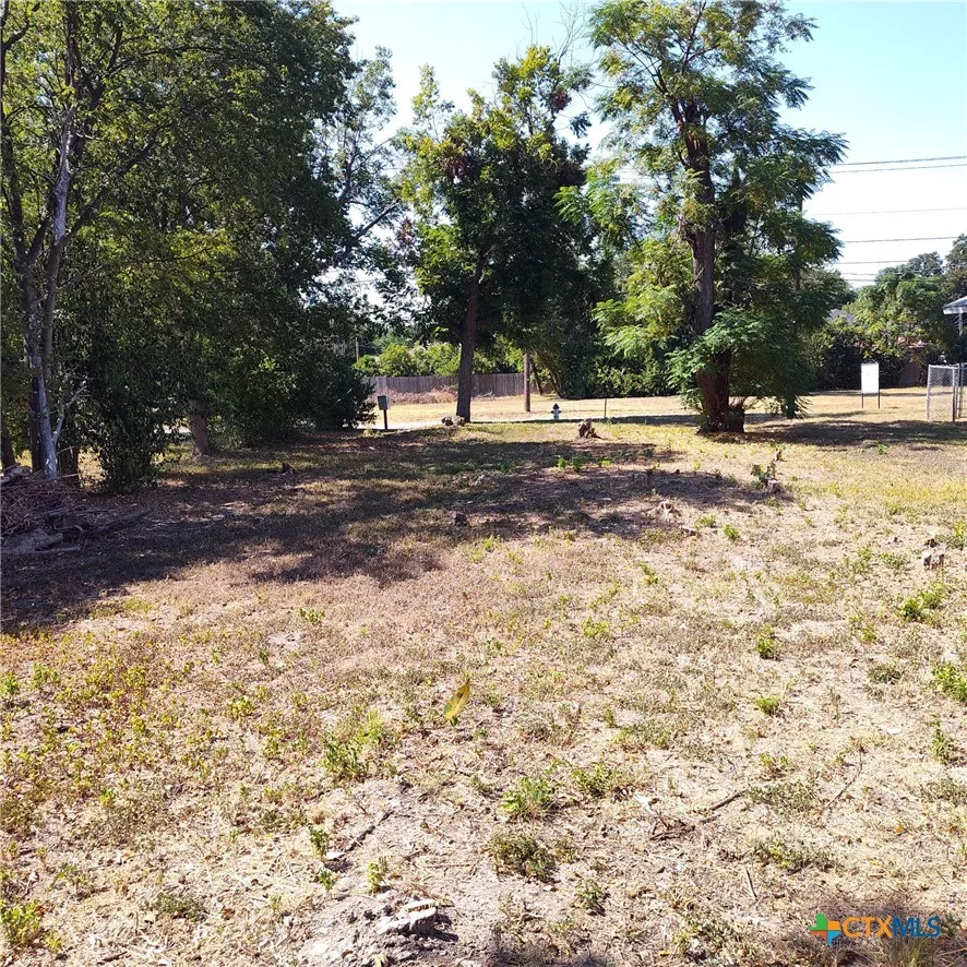 1004 E Avenue E Temple, TX 76501