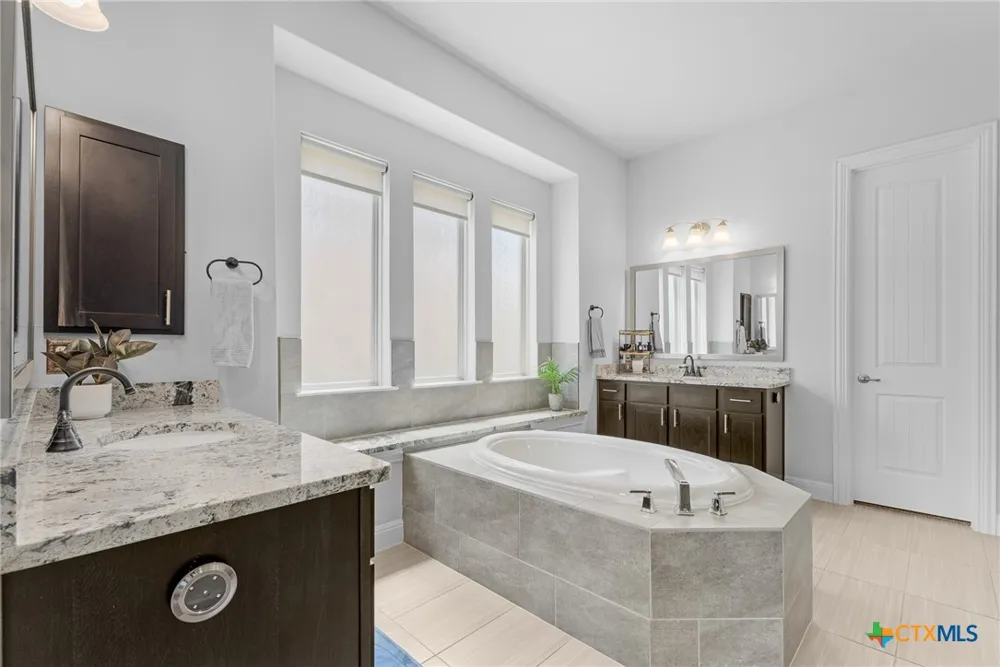 428 Landing Lane Leander, TX 78641