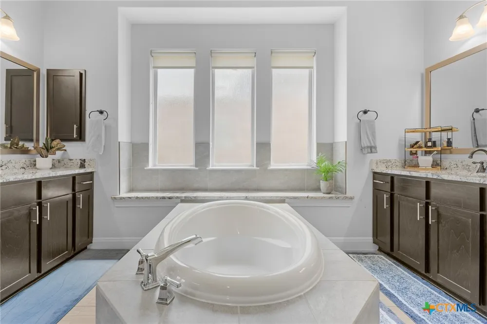 428 Landing Lane Leander, TX 78641
