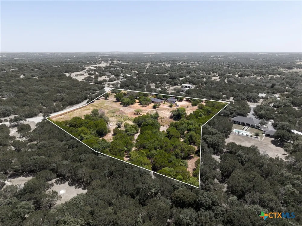 3322 County Road 1020 Lampasas, TX 76550