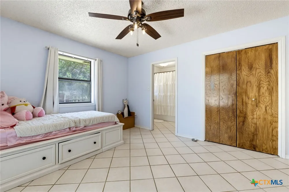 3322 County Road 1020 Lampasas, TX 76550