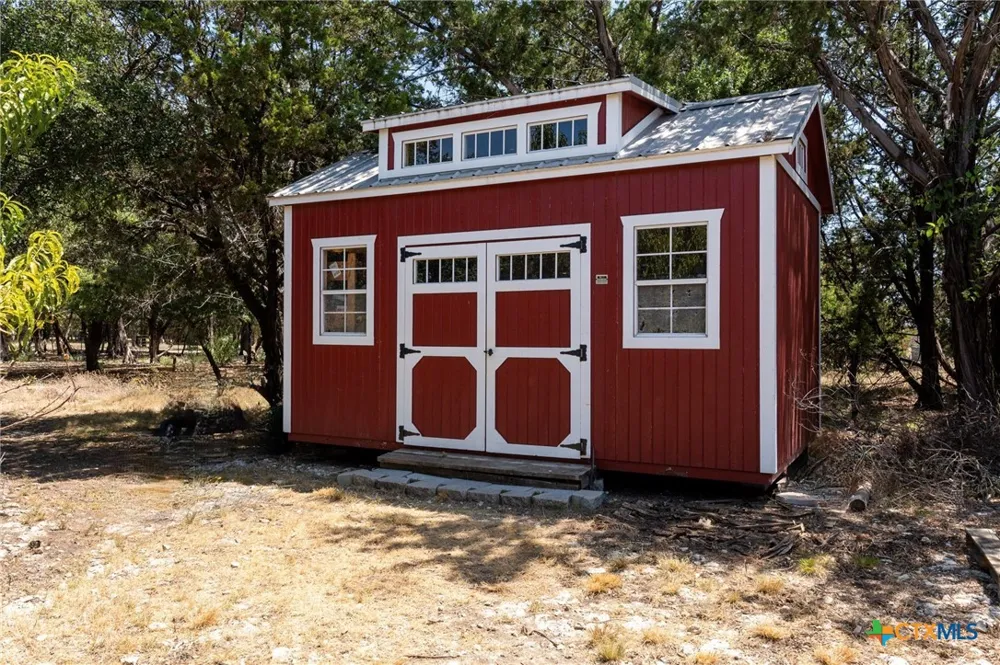 3322 County Road 1020 Lampasas, TX 76550