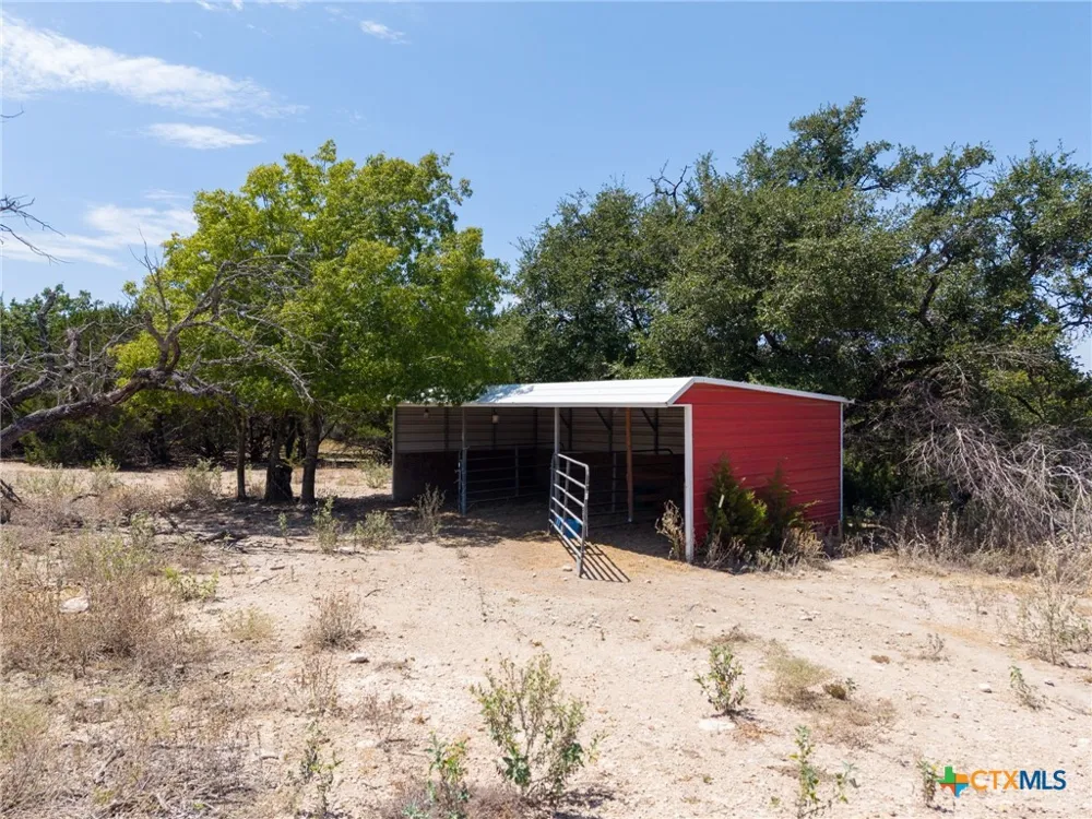 3322 County Road 1020 Lampasas, TX 76550