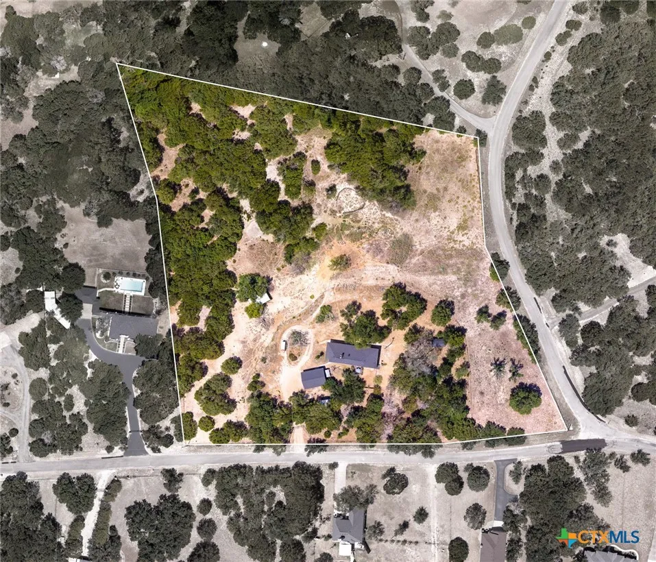 3322 County Road 1020 Lampasas, TX 76550
