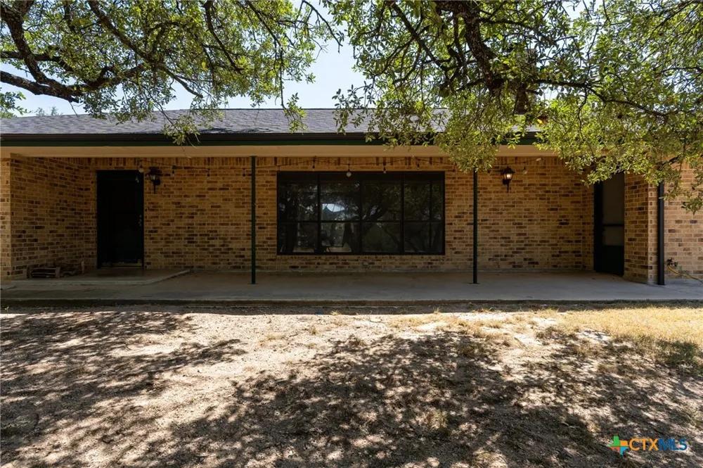 3322 County Road 1020 Lampasas, TX 76550