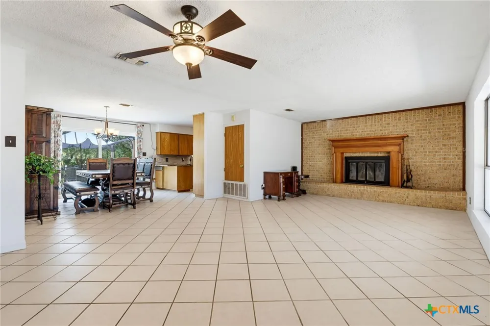 3322 County Road 1020 Lampasas, TX 76550