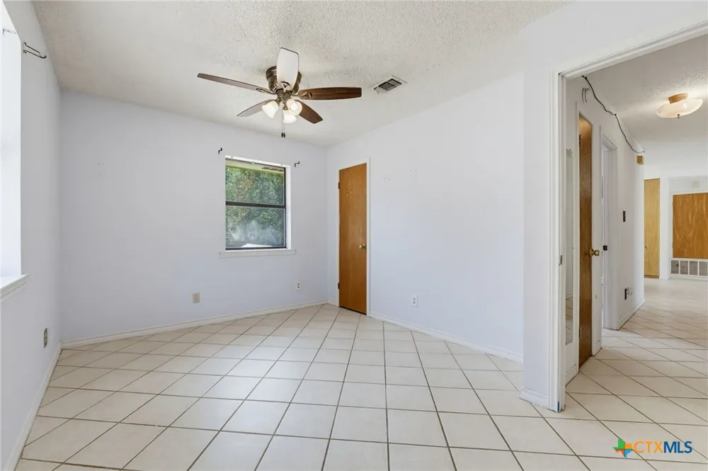 3322 County Road 1020 Lampasas, TX 76550