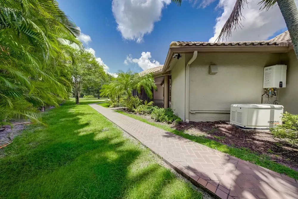 13406 Doubletree Circle Wellington, FL 33414