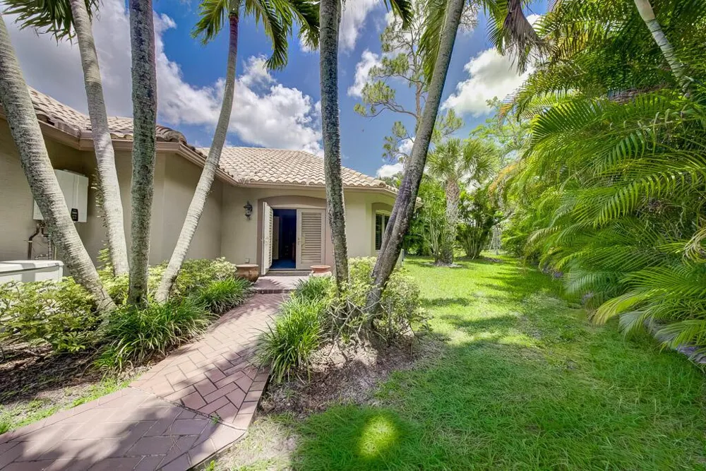 13406 Doubletree Circle Wellington, FL 33414