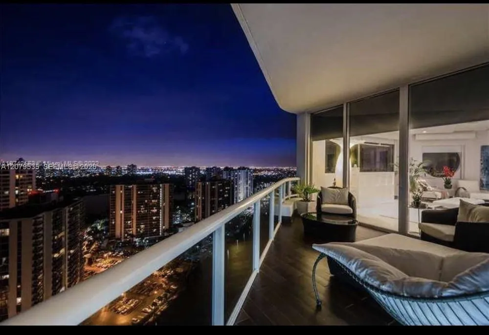 3802 NE 207th St #2802 Aventura, FL 33180