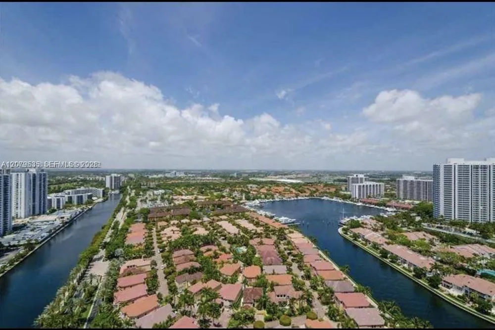 3802 NE 207th St #2802 Aventura, FL 33180