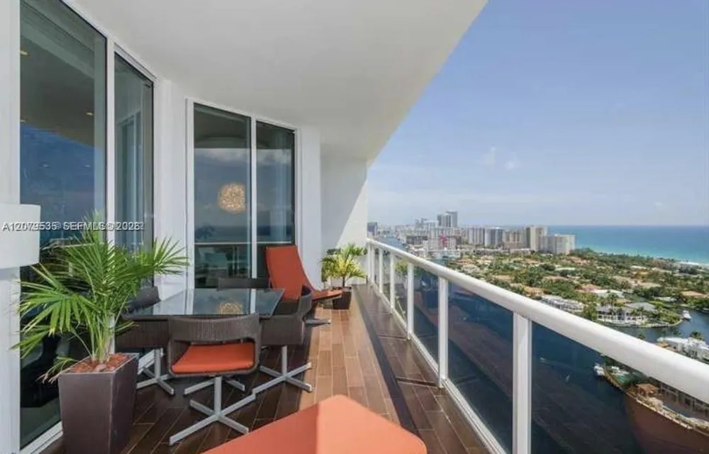 3802 NE 207th St #2802 Aventura, FL 33180