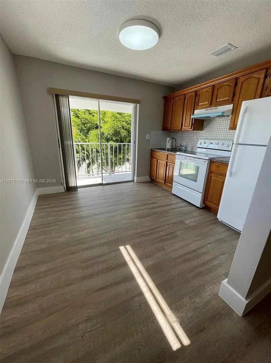 827 SW 11th Ave #5 Miami, FL 33130