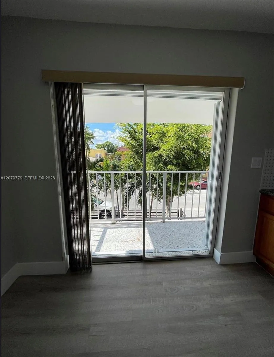 827 SW 11th Ave #5 Miami, FL 33130
