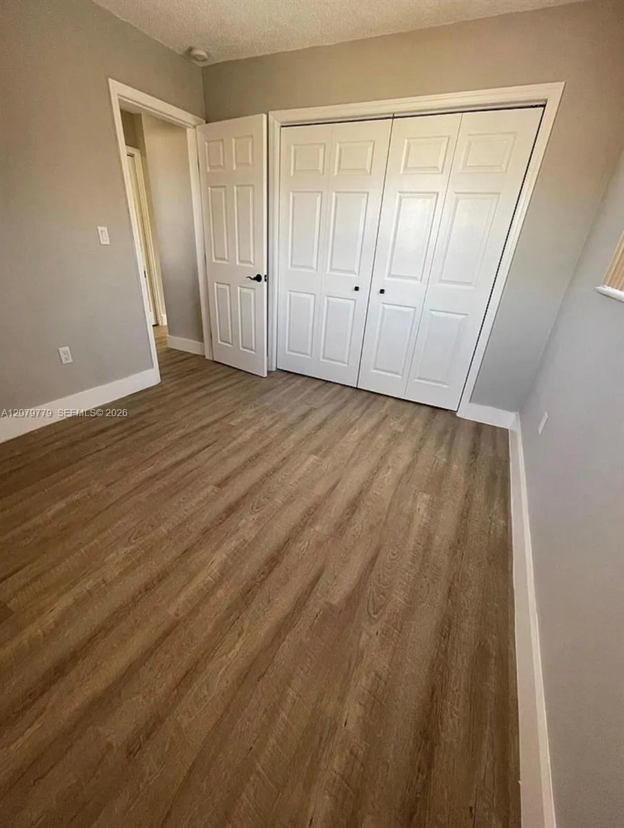 827 SW 11th Ave #5 Miami, FL 33130