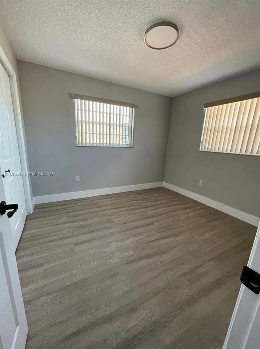 827 SW 11th Ave #5 Miami, FL 33130
