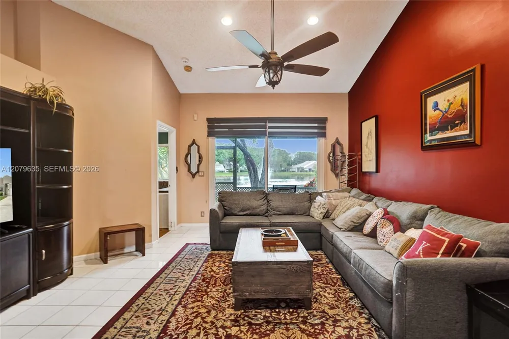 9130 Vineland Ct #D Boca Raton, FL 33496