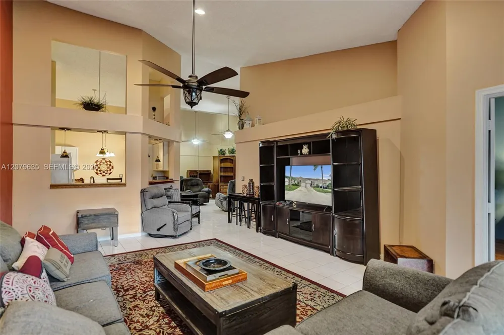 9130 Vineland Ct #D Boca Raton, FL 33496