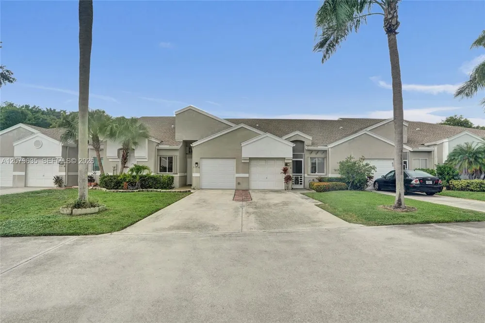 9130 Vineland Ct #D Boca Raton, FL 33496