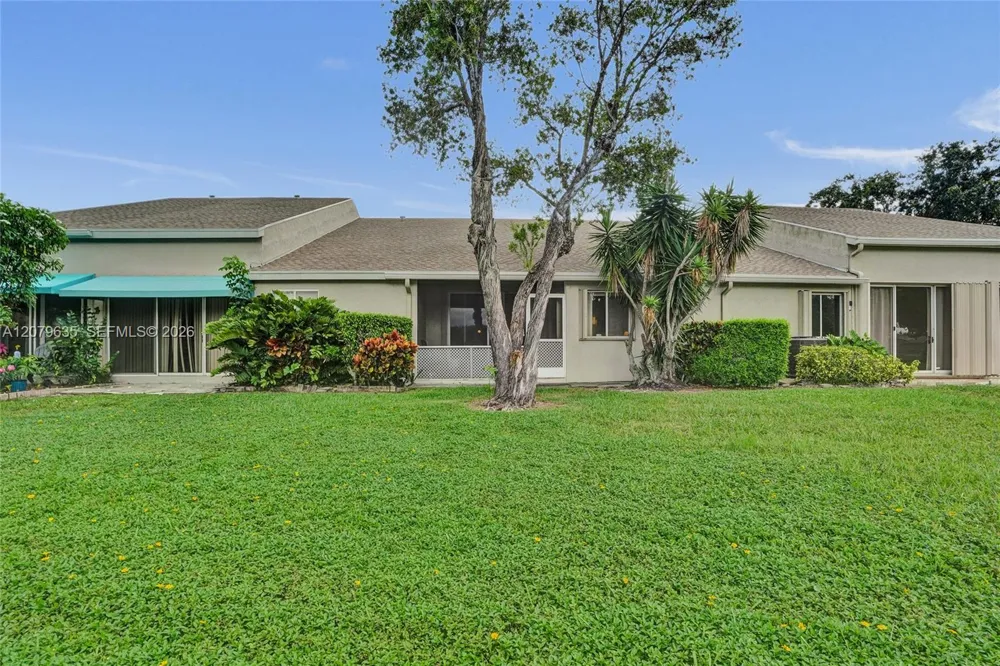 9130 Vineland Ct #D Boca Raton, FL 33496