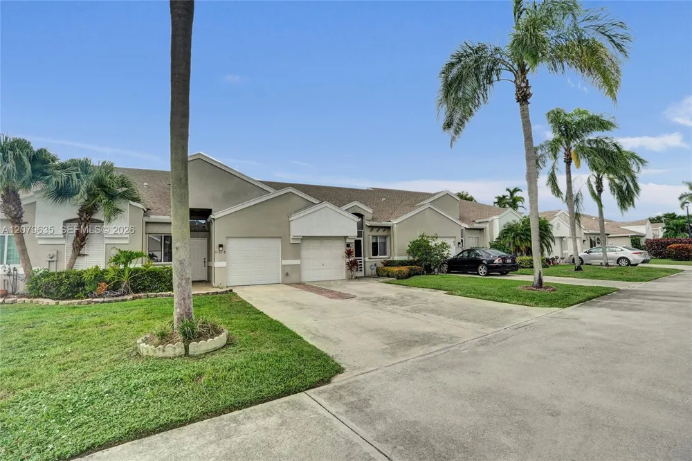 9130 Vineland Ct #D Boca Raton, FL 33496