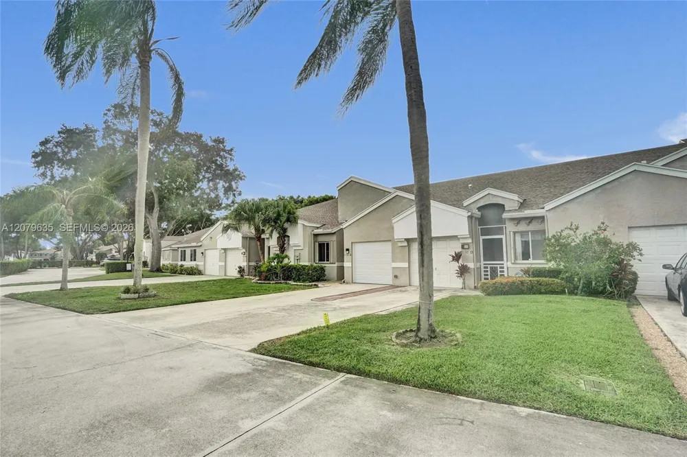 9130 Vineland Ct #D Boca Raton, FL 33496