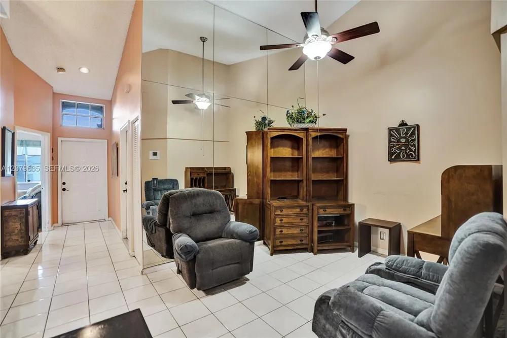 9130 Vineland Ct #D Boca Raton, FL 33496