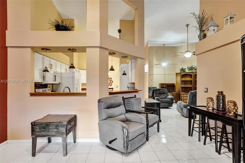 9130 Vineland Ct #D Boca Raton, FL 33496