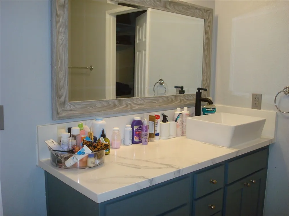 6043 Camargo Place Fontana, CA 92336