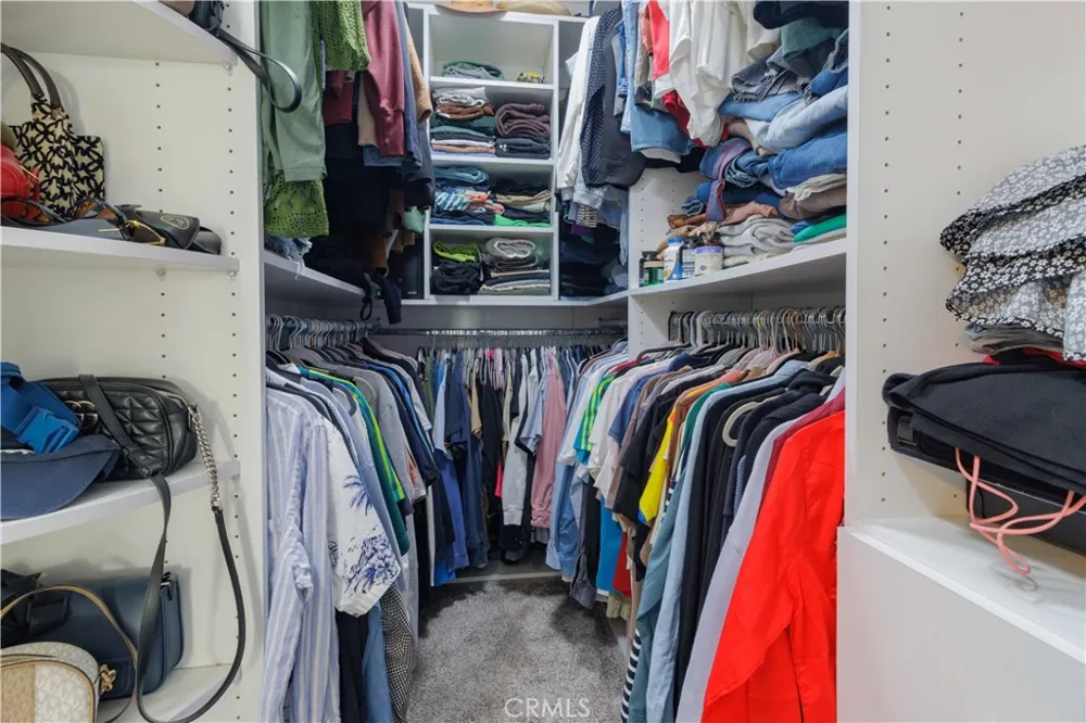 6043 Camargo Place Fontana, CA 92336