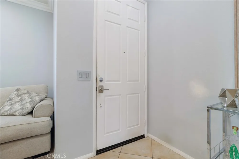 6043 Camargo Place Fontana, CA 92336