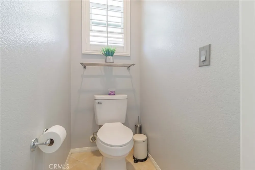 6043 Camargo Place Fontana, CA 92336