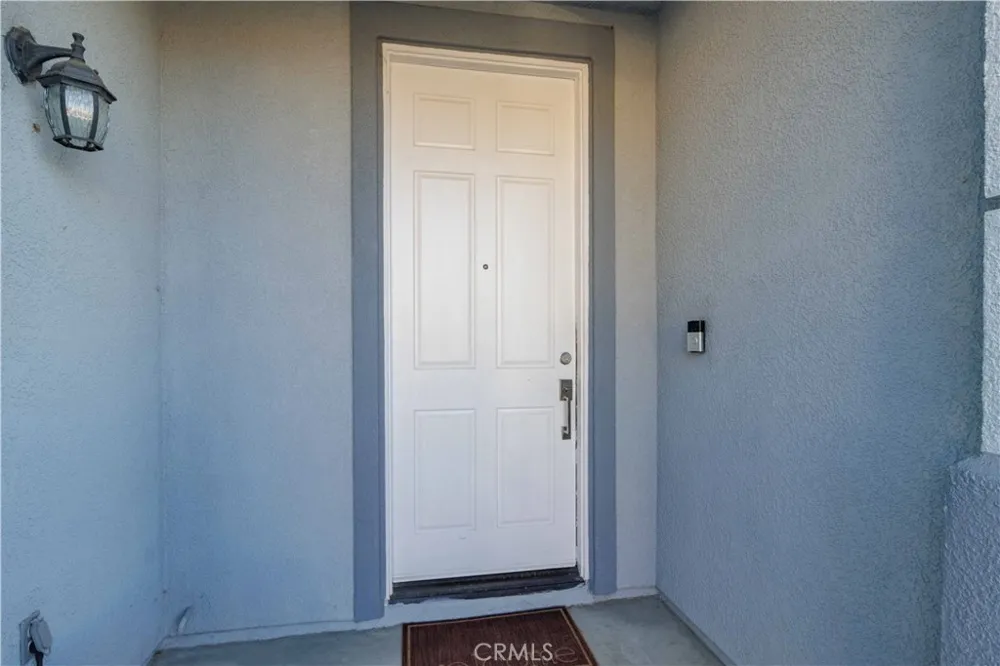 6043 Camargo Place Fontana, CA 92336