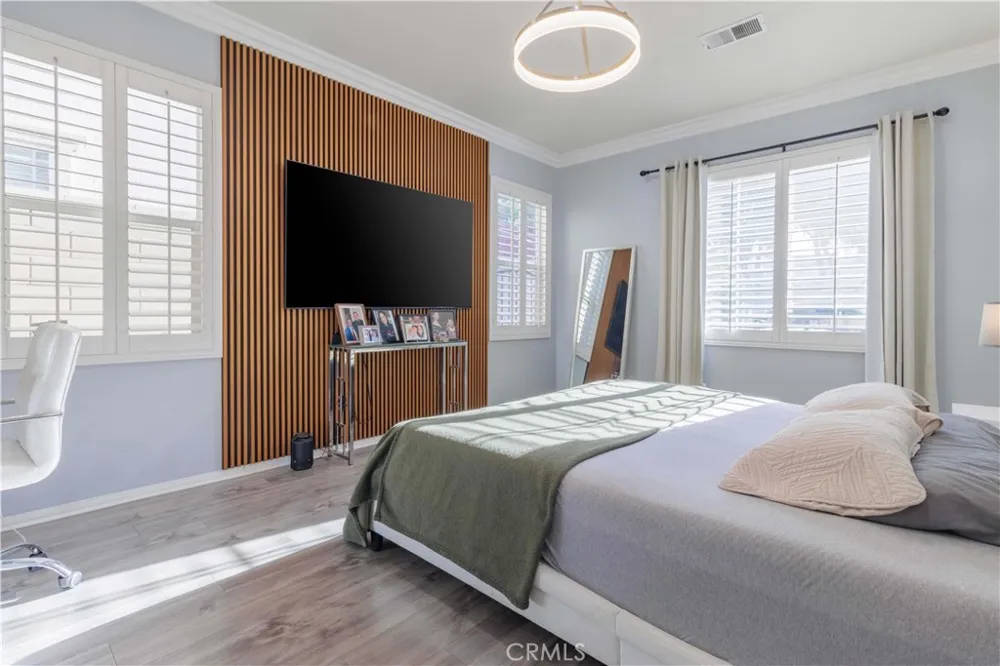 6043 Camargo Place Fontana, CA 92336