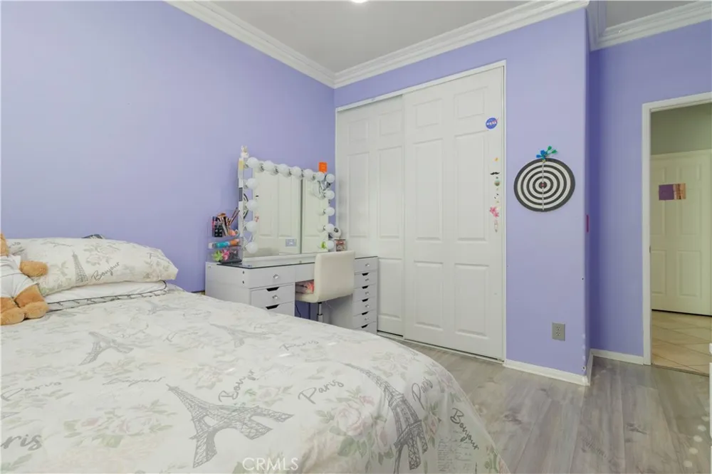 6043 Camargo Place Fontana, CA 92336