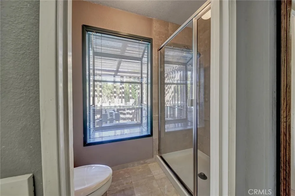 6714 Rhea Los Angeles, CA 91335