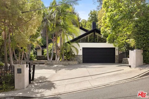 1561 Clear View Drive