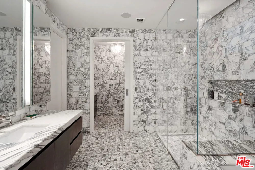 8420 W Sunset Boulevard #504 West Hollywood, CA 90069