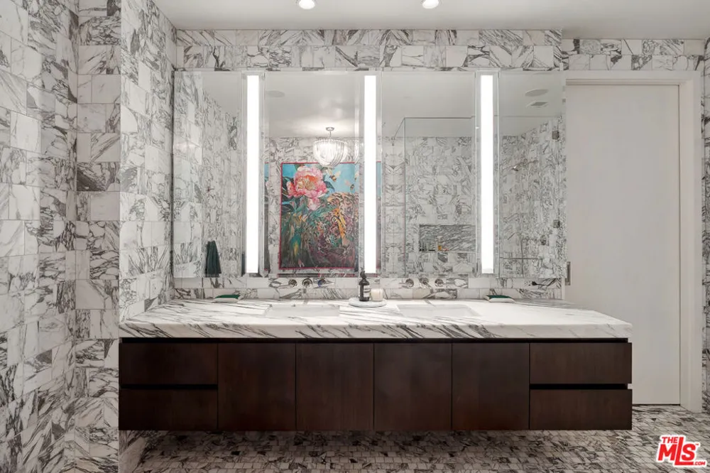 8420 W Sunset Boulevard #504 West Hollywood, CA 90069