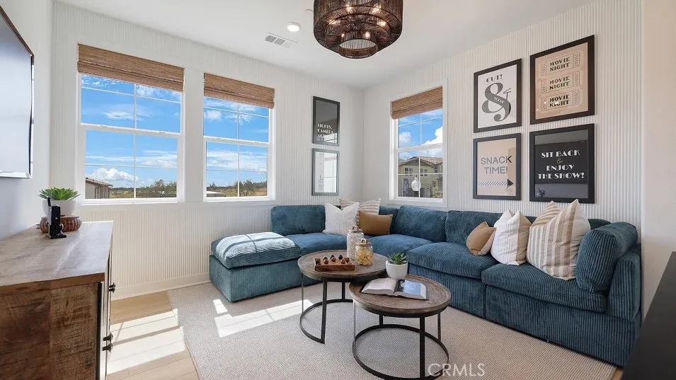 2169 Aneto Way Santa Paula, CA 93060