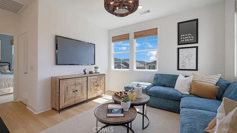2169 Aneto Way Santa Paula, CA 93060