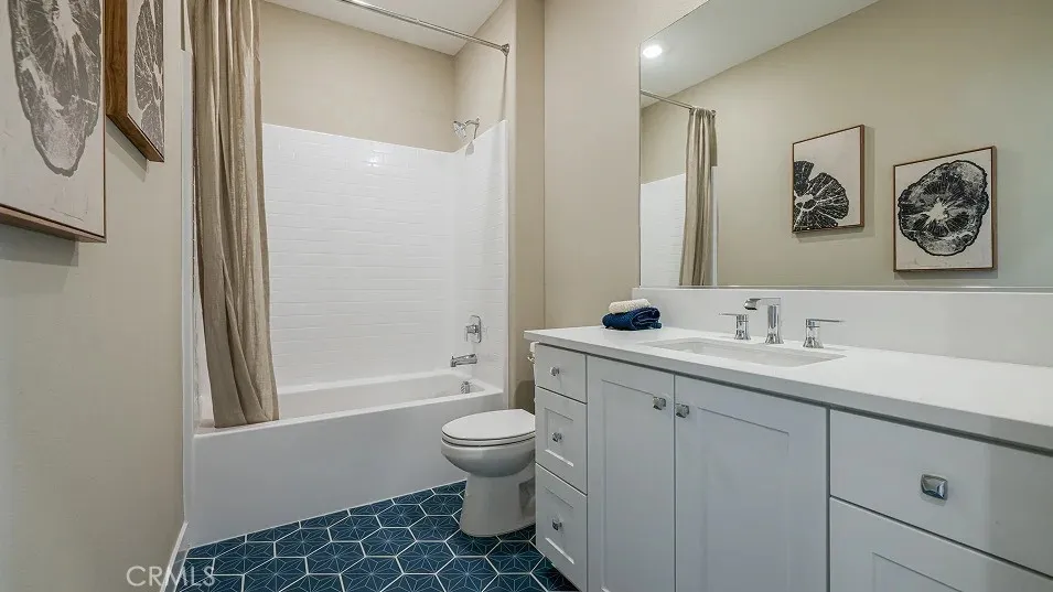 2169 Aneto Way Santa Paula, CA 93060