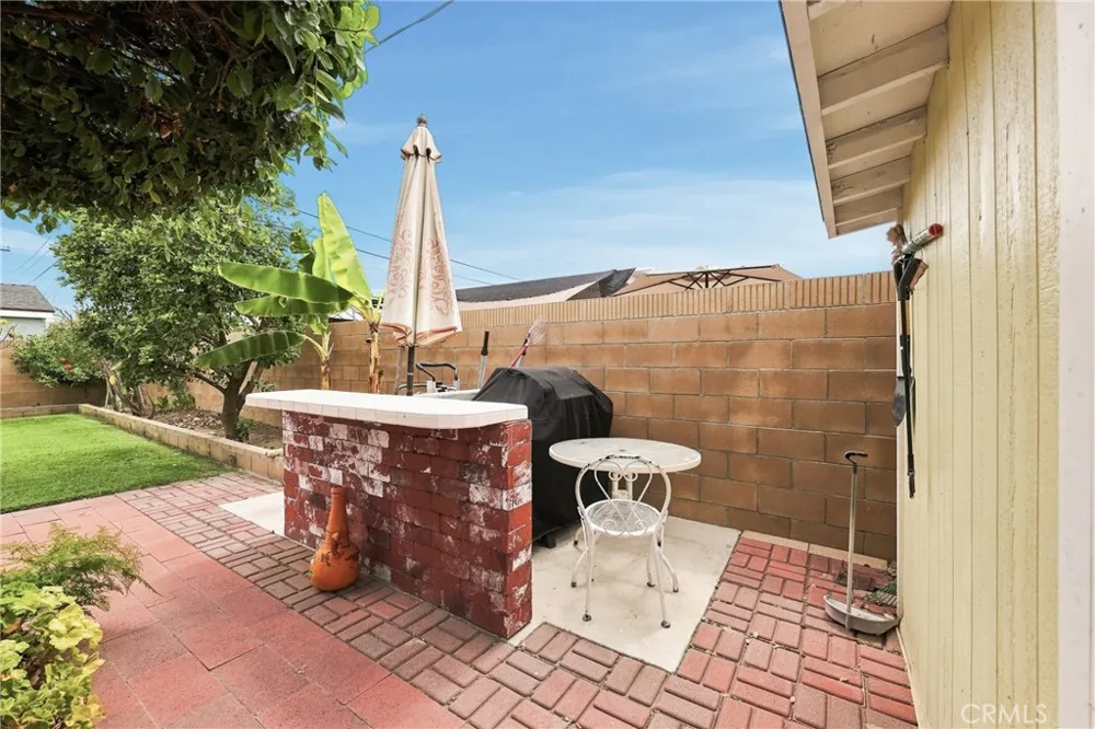 1284 E Florida Anaheim, CA 92805