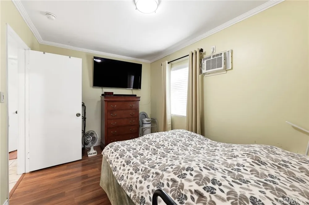 1284 E Florida Anaheim, CA 92805