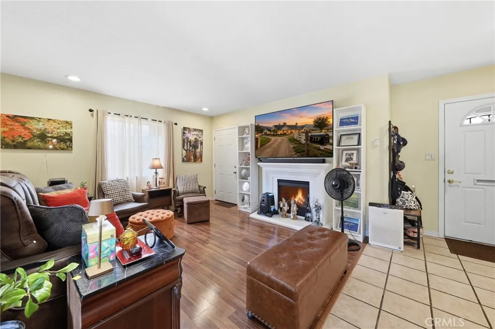 1284 E Florida Anaheim, CA 92805