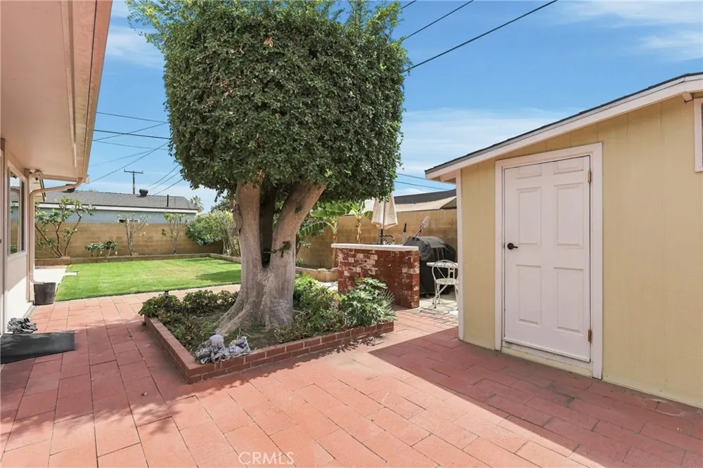 1284 E Florida Anaheim, CA 92805