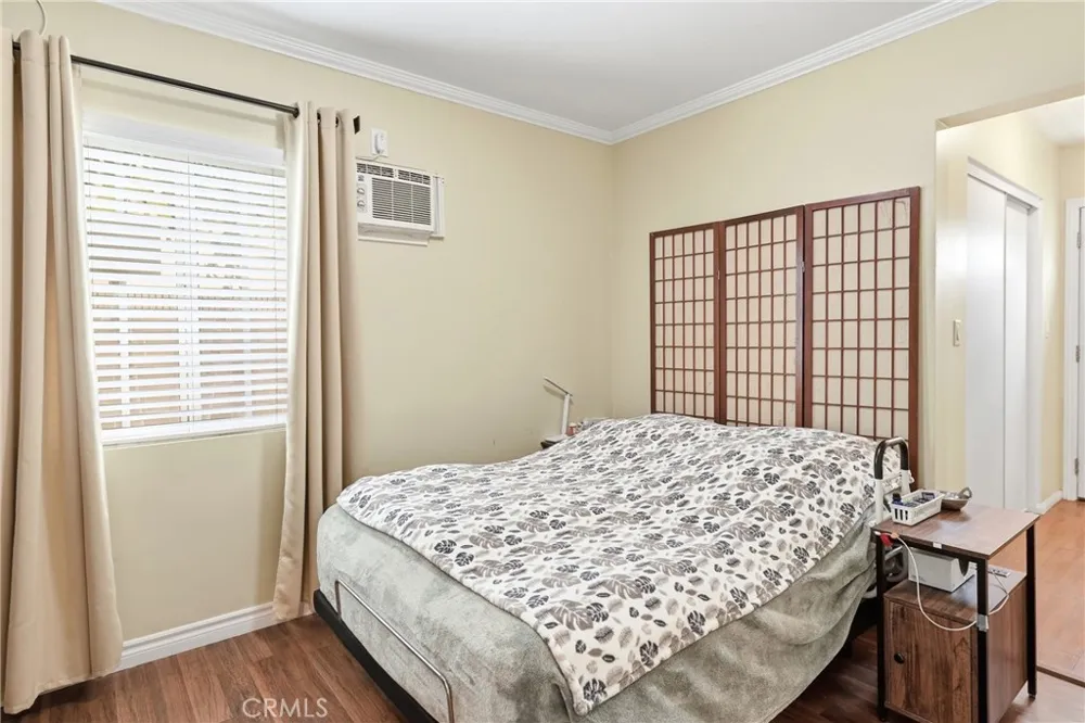 1284 E Florida Anaheim, CA 92805
